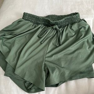 altard state shorts flowy